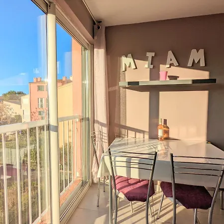 Διαμέρισμα Cosy Avec Parking Proche Port Et