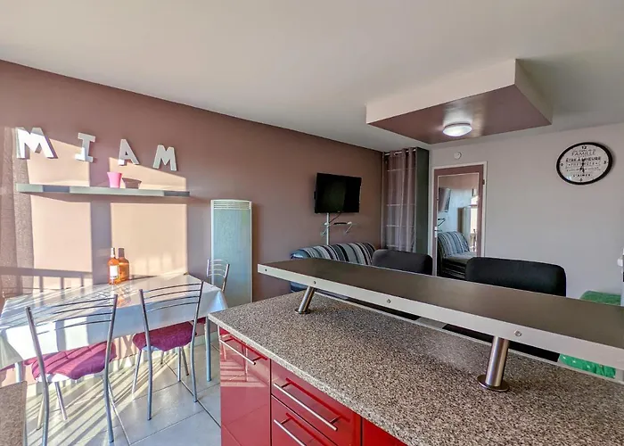 アパート Cosy Avec Parking Proche Port Et